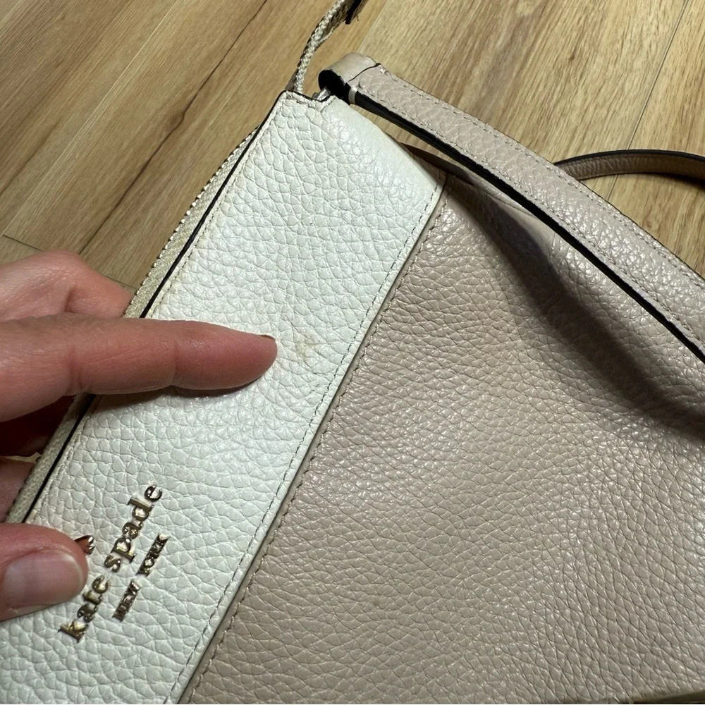 Kate Spade Leila Triple Gusset‎ 2 Toned Pebbled Warm Beige & White Crossbody
